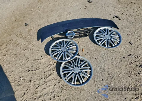 2015 Nissan Versa S from USA, damaged, VIN 3N1CN7AP0FL897631